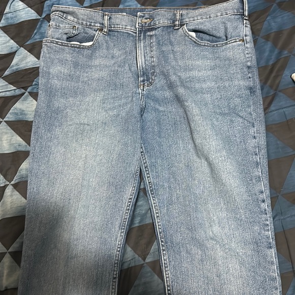 Selling a regular 40/30 blue jeans from Sonoma worn only once - Picture 1 of 2